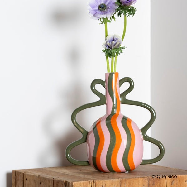 Sofia Vase: Squiggle Wiggle