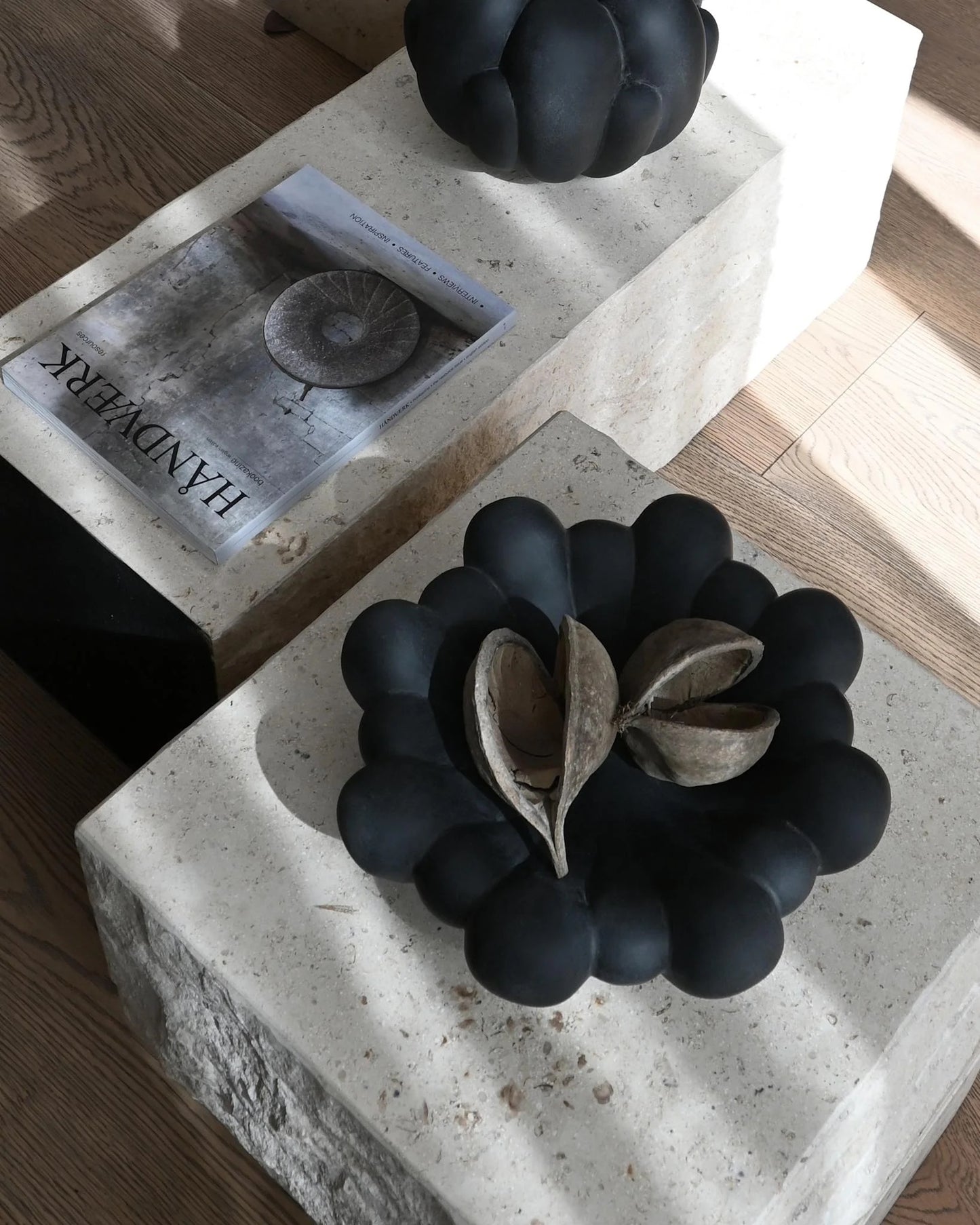 Bloom Tray, Medio: Black