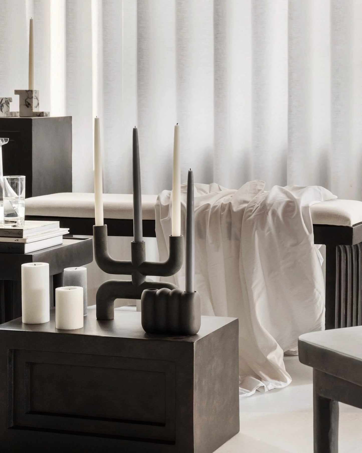 Cobra Candle Holder: Black